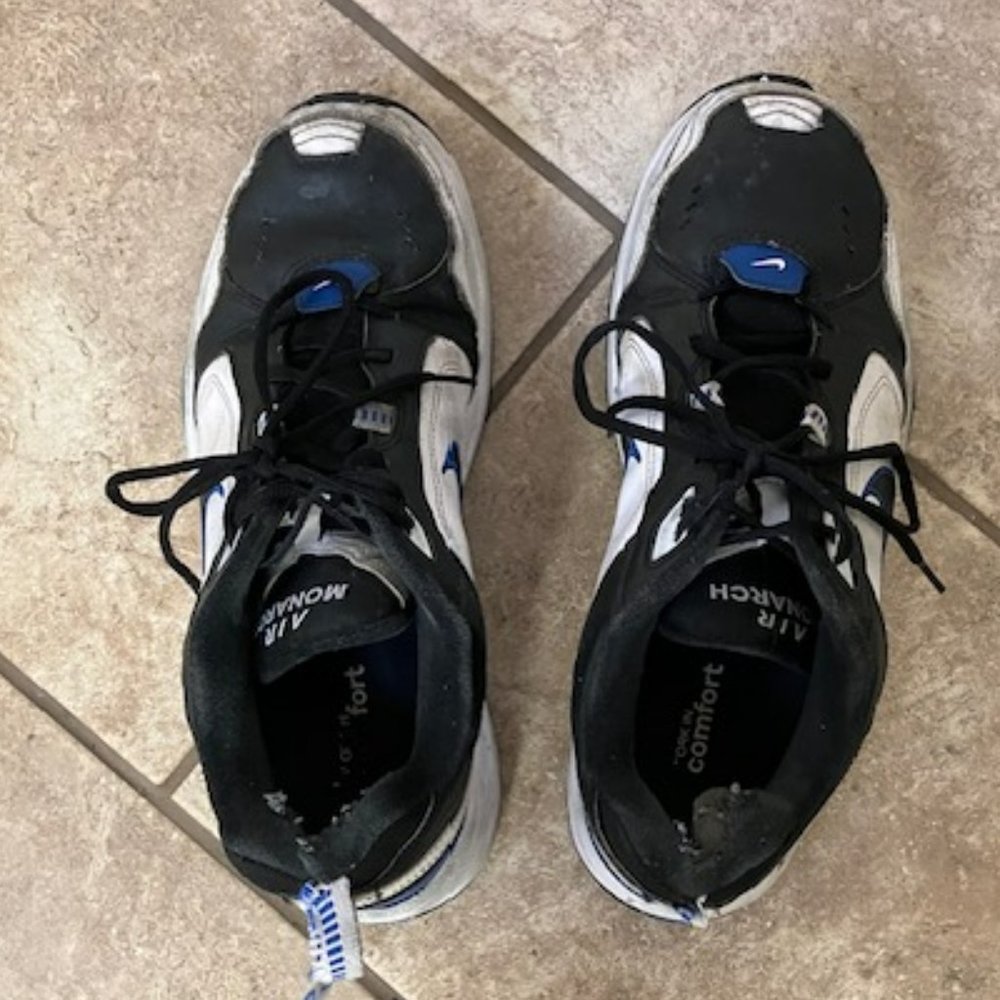 Men's Nike Air Monarch Size 12 - Picture 2 of 8